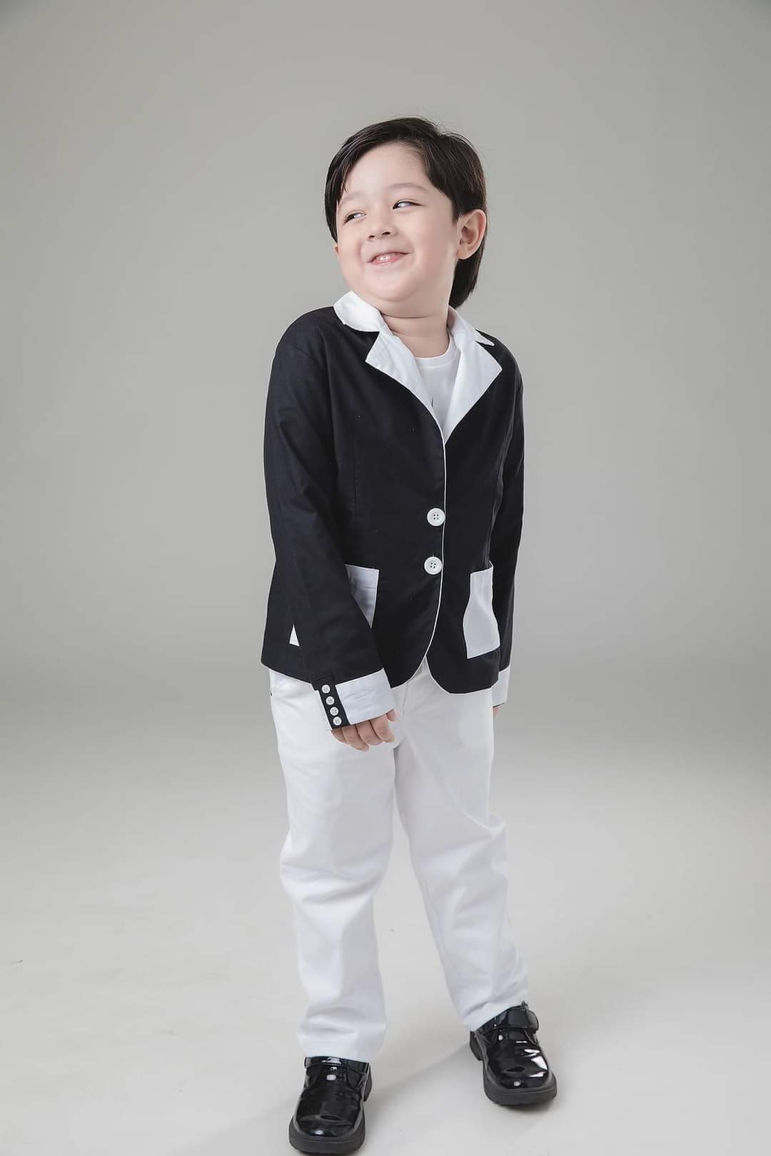 Kids Reversible Suit Set – Two Styles in One (Black & White)