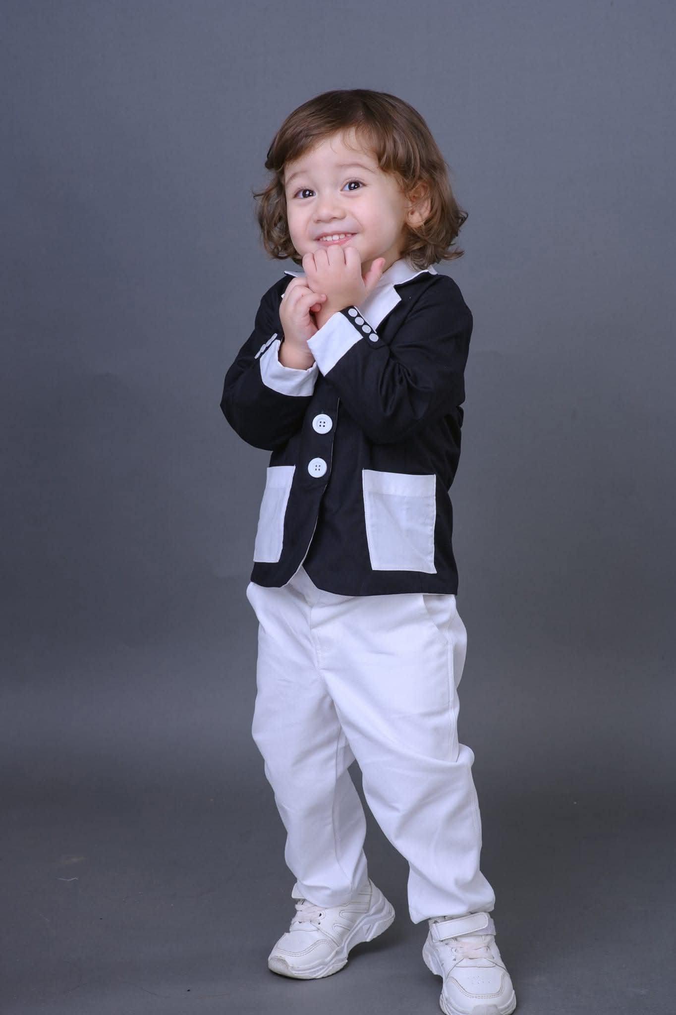 Kids Reversible Suit Set – Two Styles in One (Black & White)